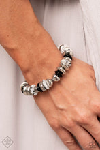 Load image into Gallery viewer, Harmoniously High-End - Black Bracelet
