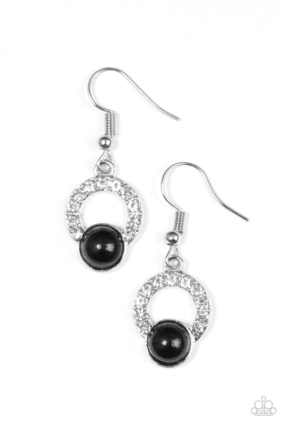 *A Win-Win - Black * Earring