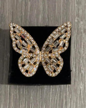 Load image into Gallery viewer, Flauntable Flutter Butterfly Ring Gold
